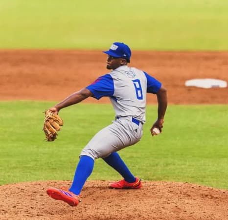 Johan Baez — Baseball