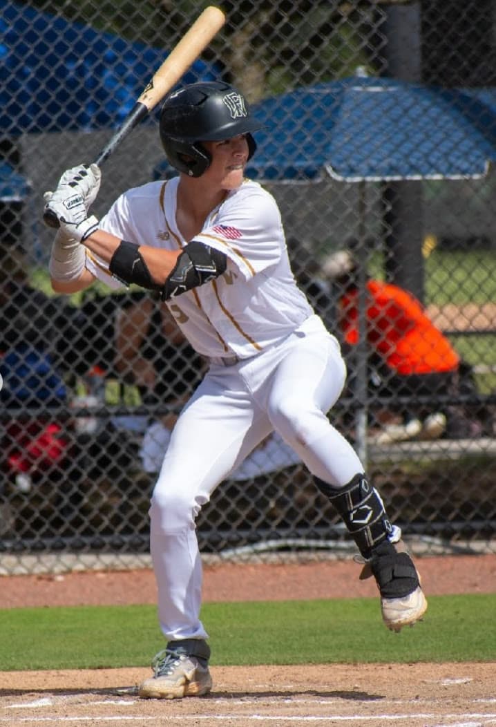 Noah Burt — Baseball